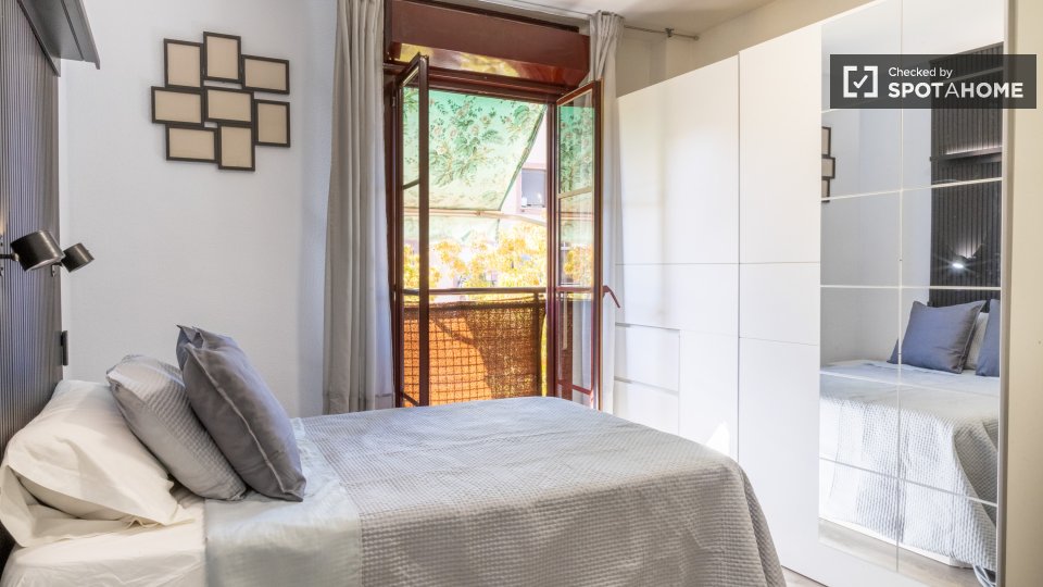 Double room Madrid, 5 beds, 101m² — photo 48