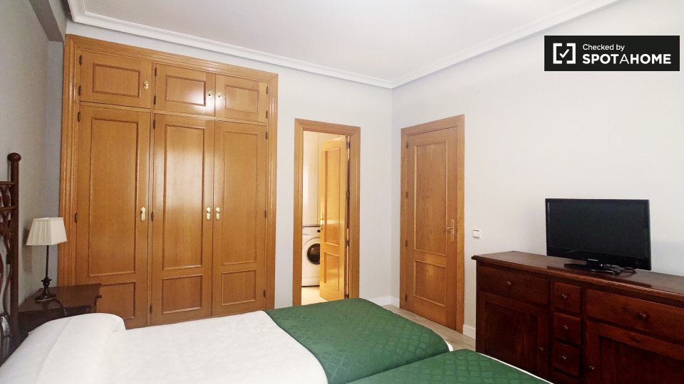Apartment Madrid, 1 bed, 56m² — photo 13