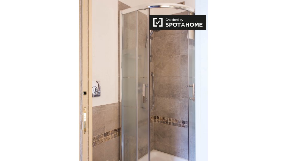 Double room Milan, 6 beds, 250m² — photo 8
