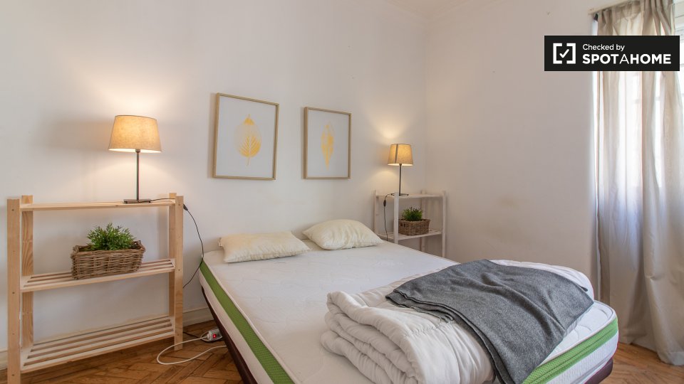 Double room Lisbon, 5 beds, 120m² — photo 21
