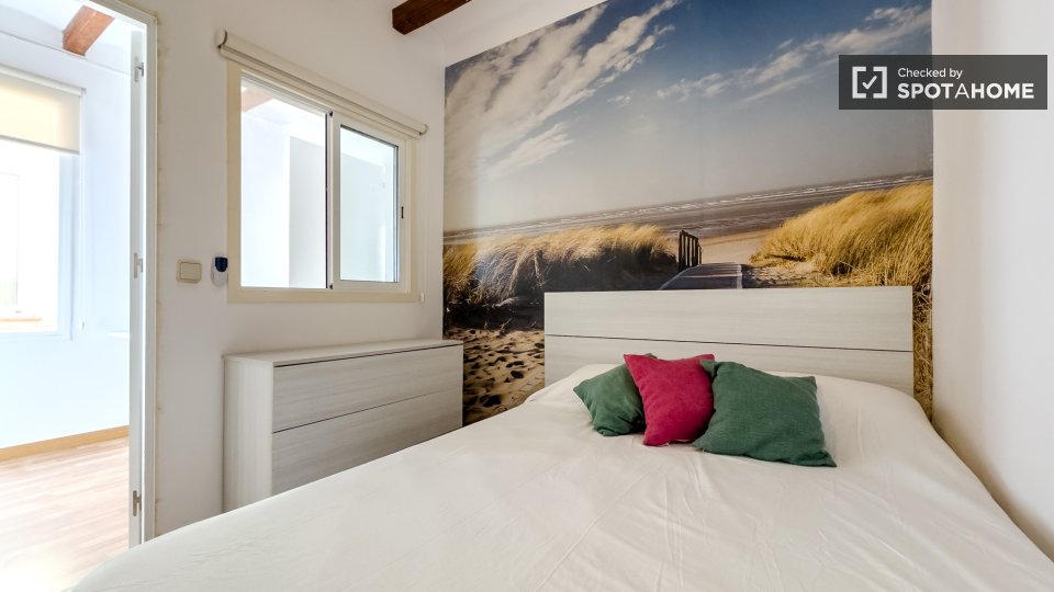 Double room Barcelona, 4 beds — photo 19