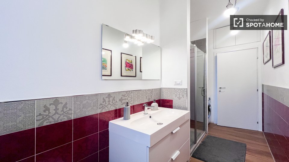 Double room Milan, 2 beds, 65m² — photo 16