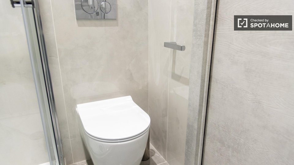 Double room Rome, 3 beds, 93m² — photo 62