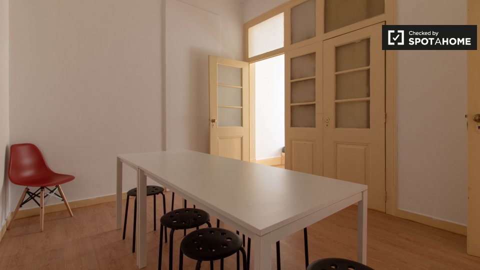 Double room Lisbon, 8 beds — photo 8