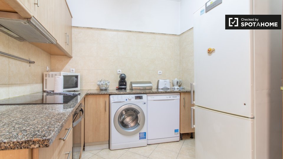 Apartment Lisbon, 2 beds — photo 7