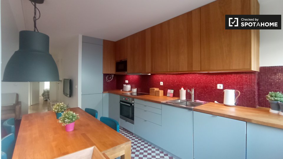 Apartment Lisbon, 2 beds, 68m² — photo 7