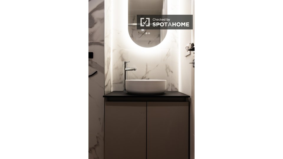 Apartment Milan, 1 bed, 45m² — photo 14