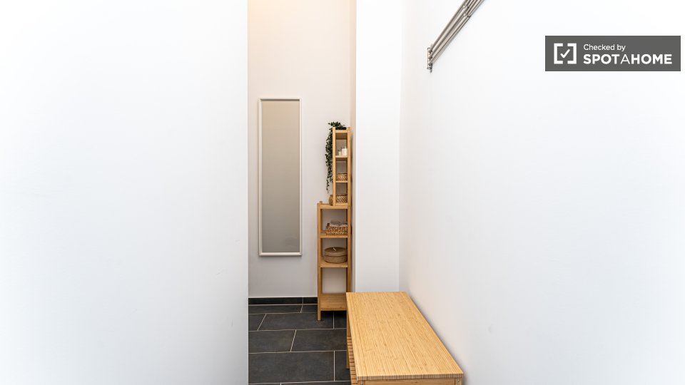 Double room Berlin, 8 beds, 136m² — photo 17