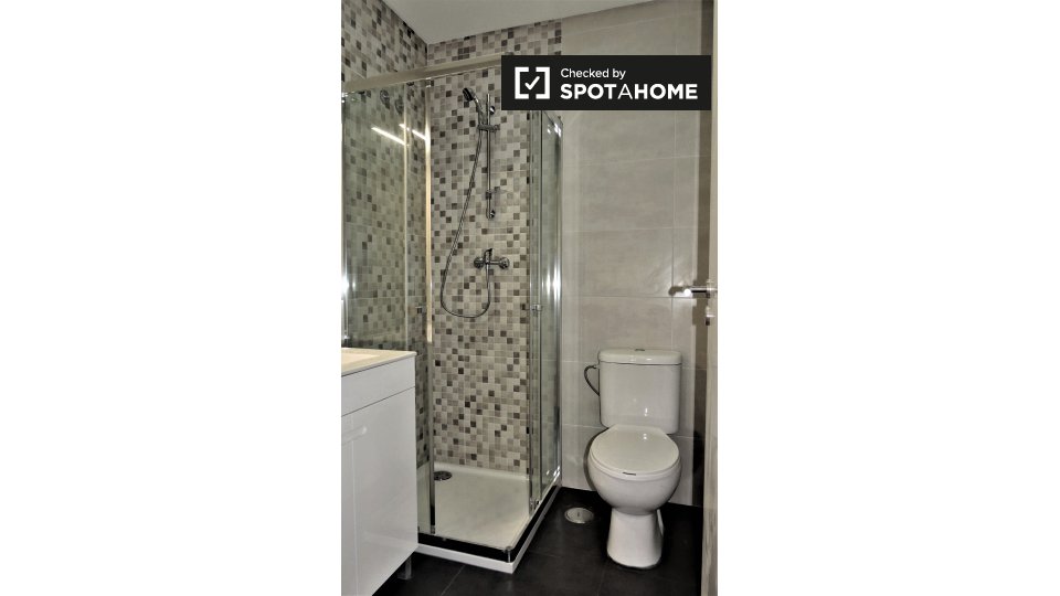 Double room Lisbon, 4 beds, 100m² — photo 3