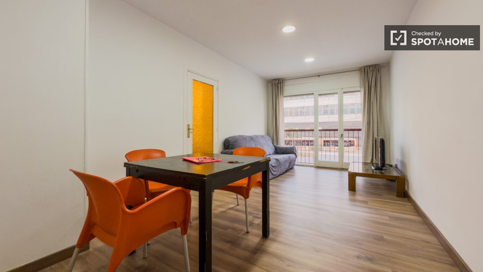 Apartment Barcelona, 3 beds, 70m² — photo 24