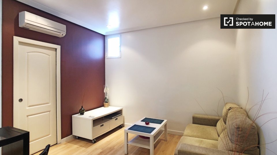 Apartment Madrid, 1 bed, 35m² — photo 1