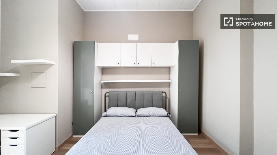 Double room Milan, 2 beds — photo 48