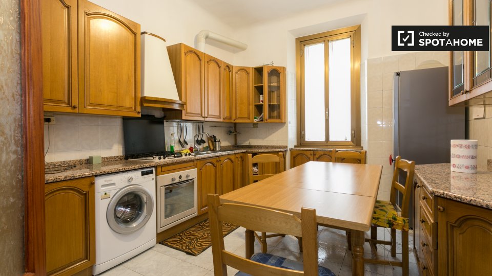 Double room Milan, 2 beds, 70m² — photo 10