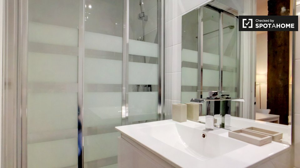 Apartment Madrid, 1 bed, 33m² — photo 17