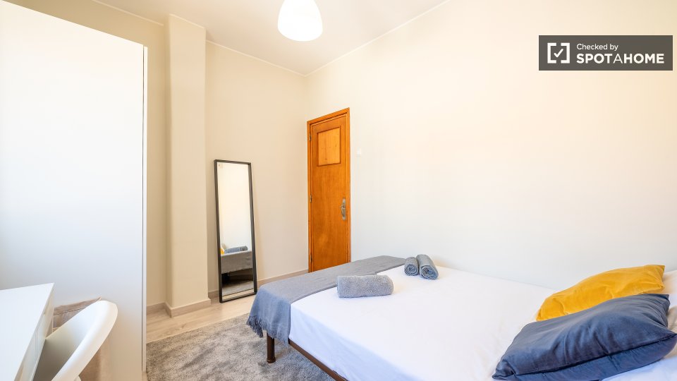 Double room Lisbon, 7 beds — photo 2