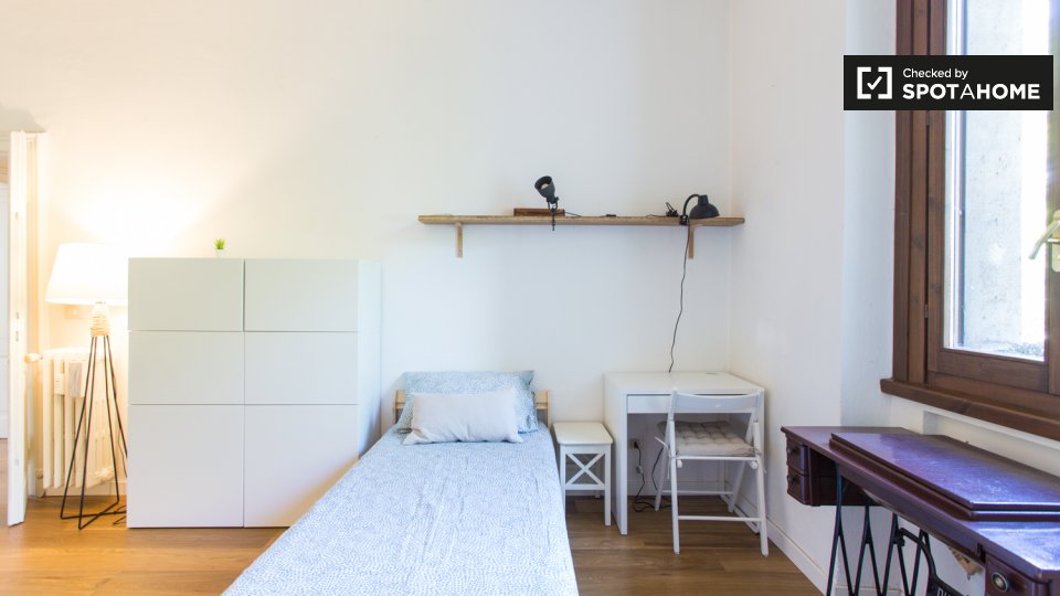 Double room Milan, 3 beds — photo 3