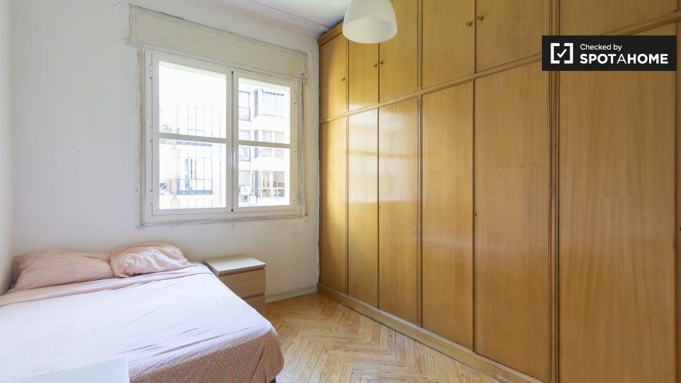 Double room Madrid, 9 beds — photo 2