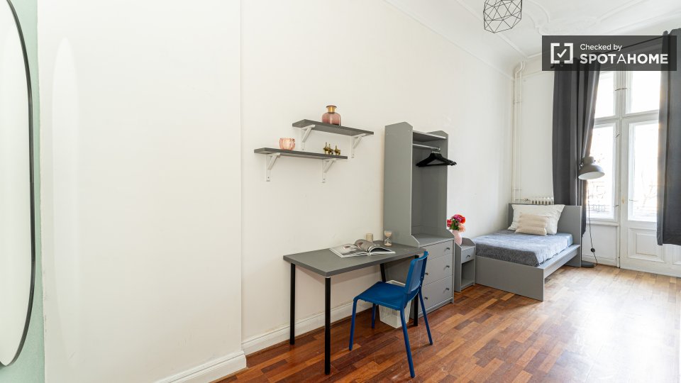 Double room Berlin, 7 beds, 146m² — photo 17