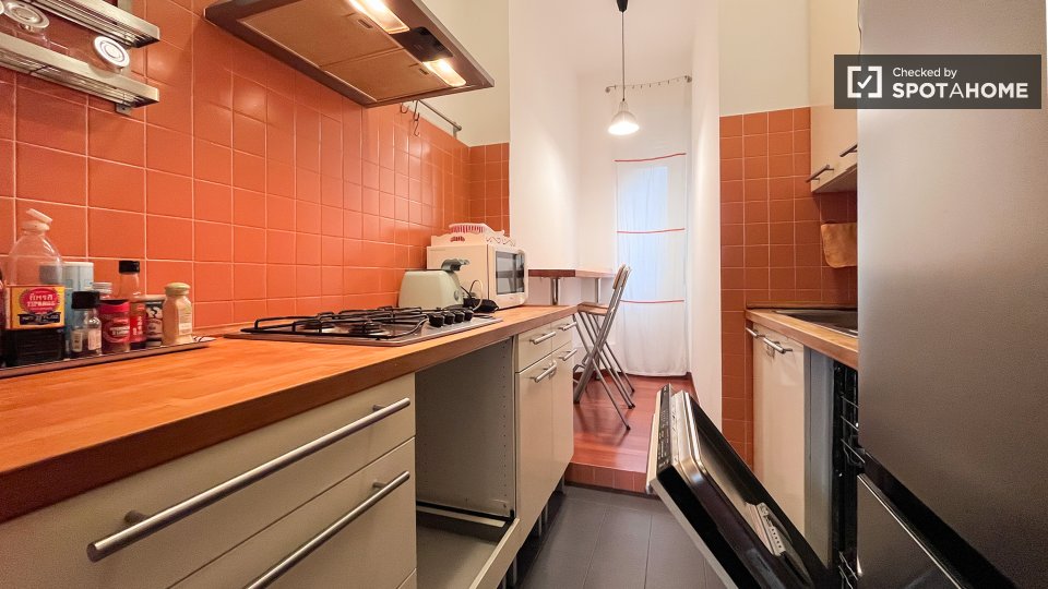 Double room Milan, 3 beds — photo 2