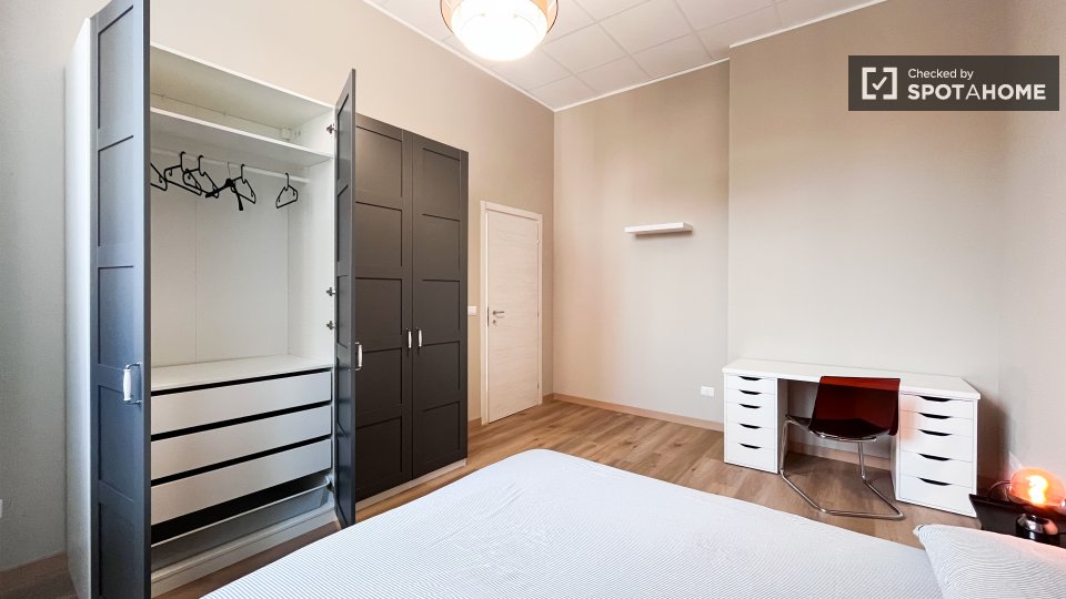 Double room Milan, 2 beds — photo 32