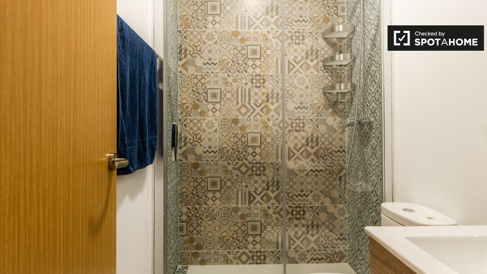 Double room Barcelona, 6 beds — photo 11
