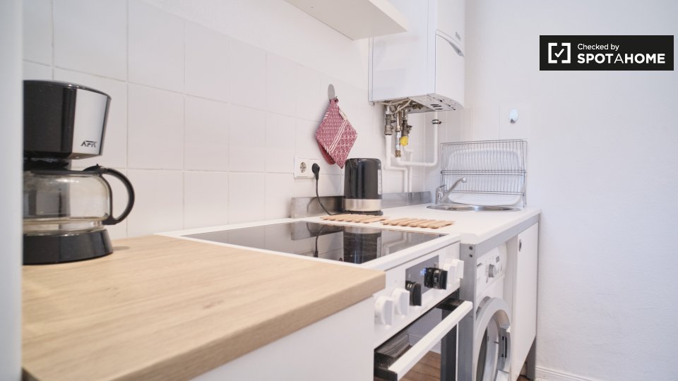 Apartment Berlin, 1 bed, 37m² — photo 17