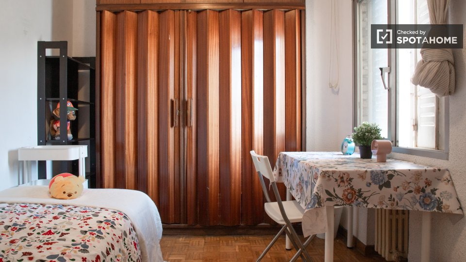 Double room Madrid, 4 beds — photo 5
