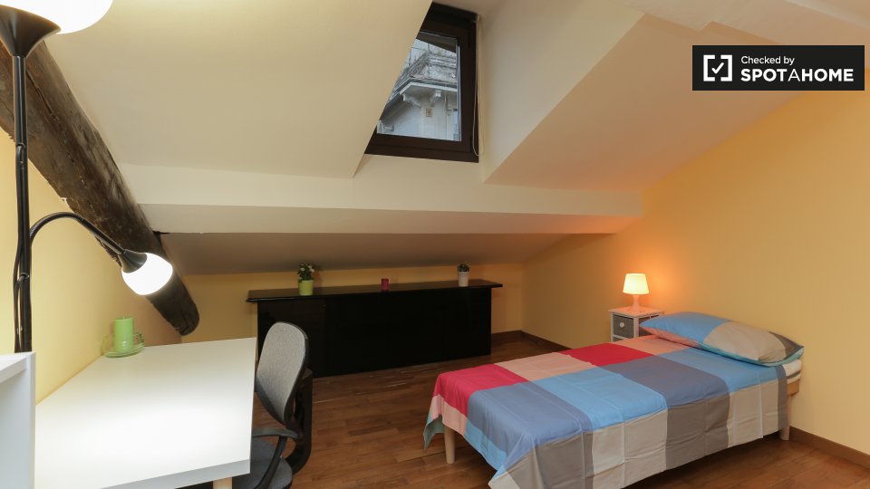 Double room Milan, 6 beds, 160m² — photo 10