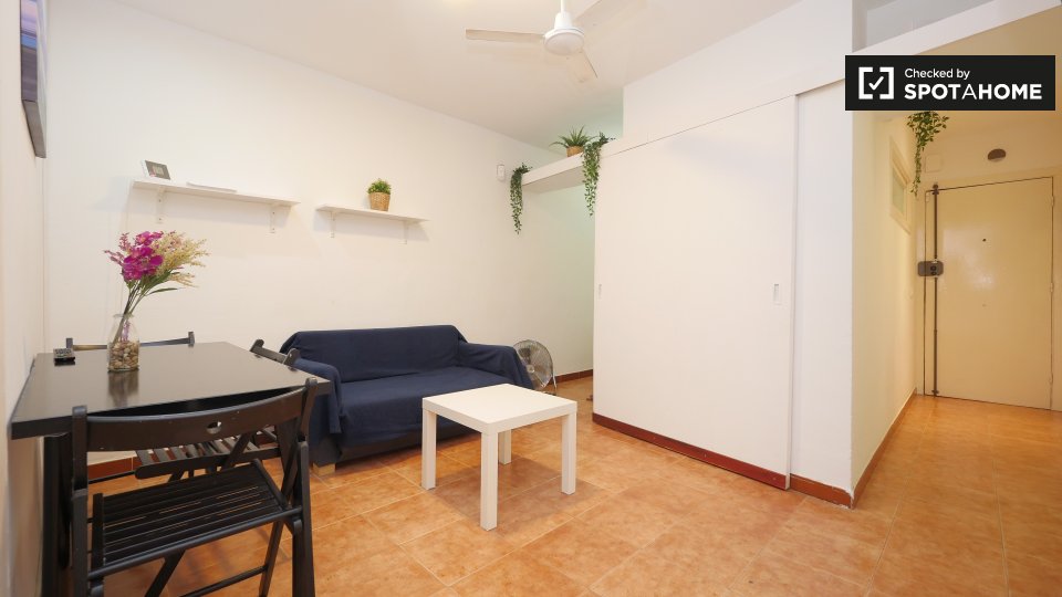 Double room Barcelona, 2 beds, 50m² — photo 6