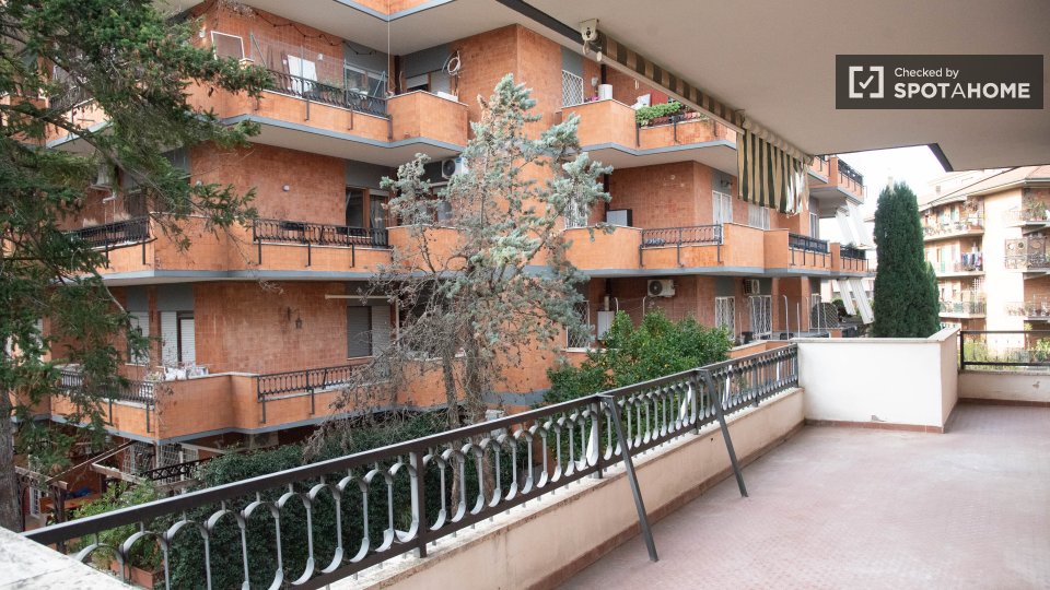 Double room Rome, 4 beds — photo 18