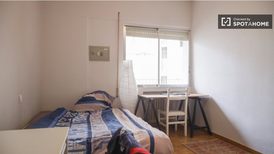 Double room Madrid, 4 beds, 250m² — photo 7