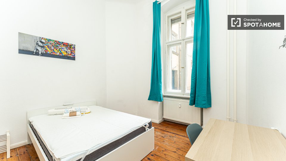 Double room Berlin, 2 beds, 62m² — photo 2