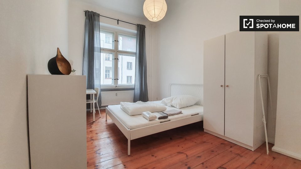 Double room Berlin, 3 beds — photo 13