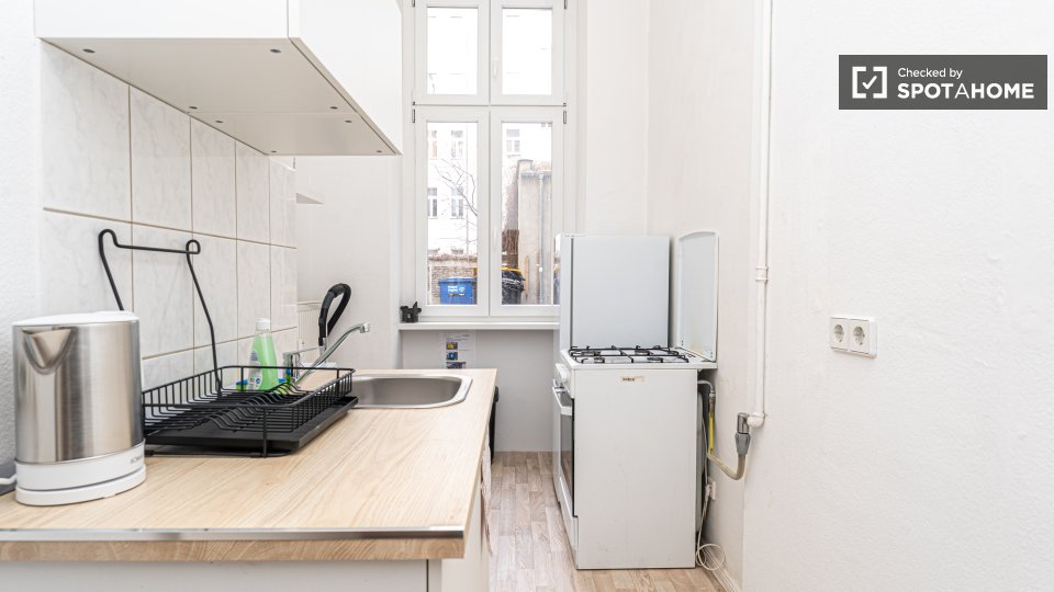 Double room Berlin, 2 beds, 62m² — photo 6