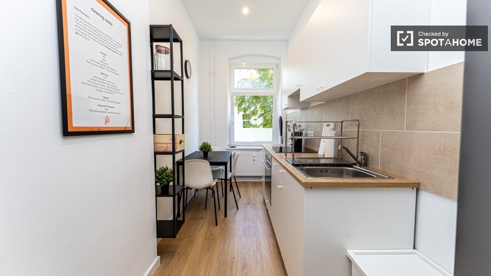 Double room Berlin, 4 beds, 57m² — photo 14