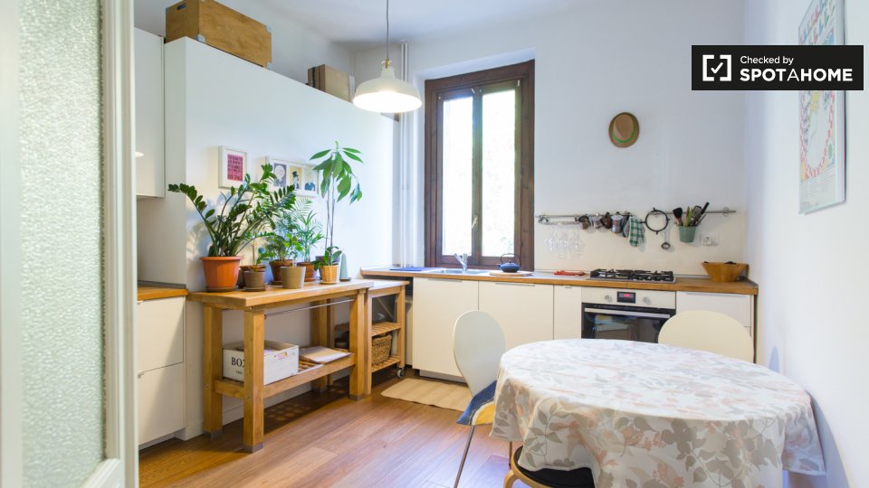 Double room Milan, 3 beds — photo 5