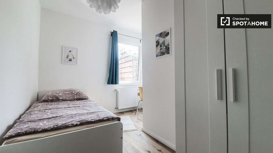 Double room Berlin, 3 beds — photo 1