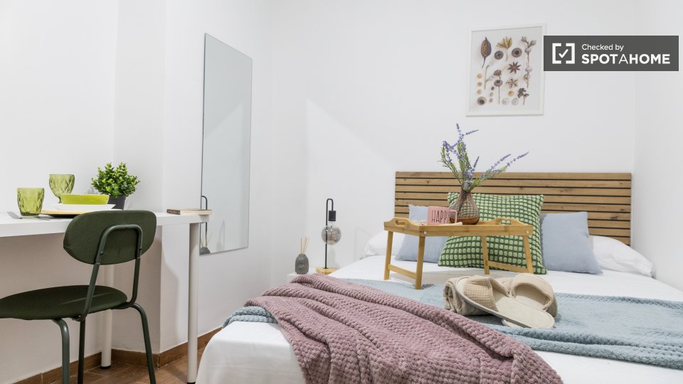 Double room Madrid, 5 beds — photo 19