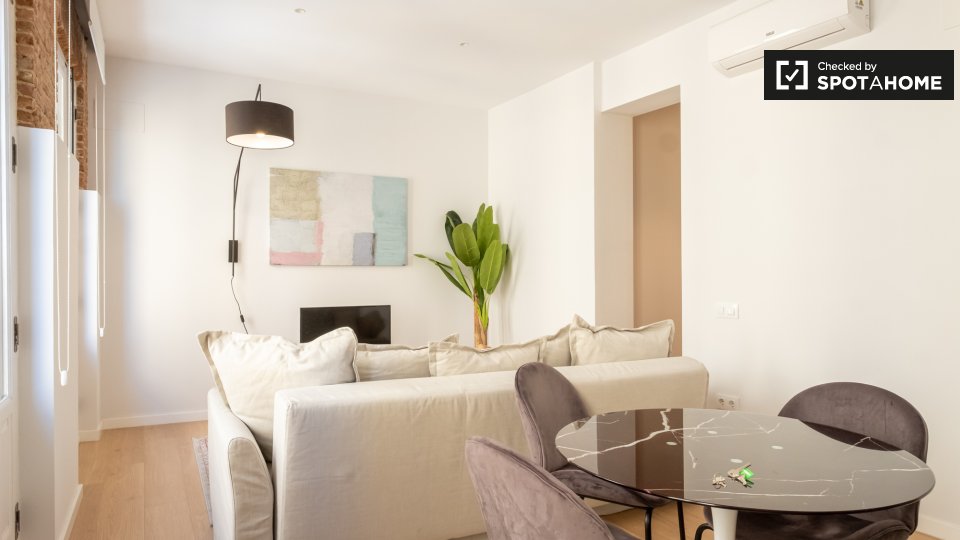 Apartment Madrid, 1 bed — photo 1
