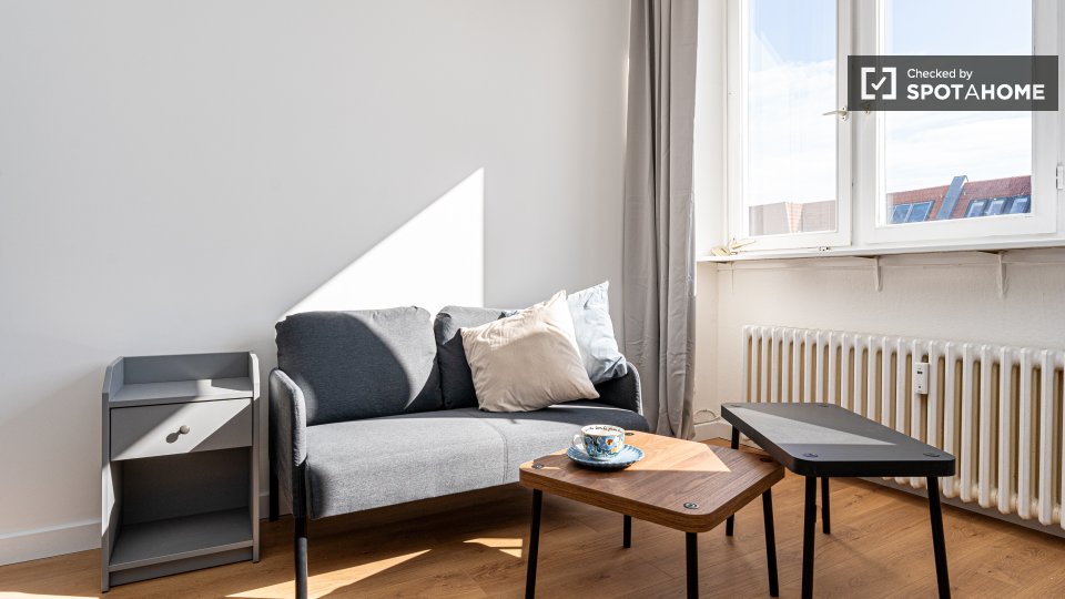 Double room Berlin, 5 beds, 166m² — photo 9