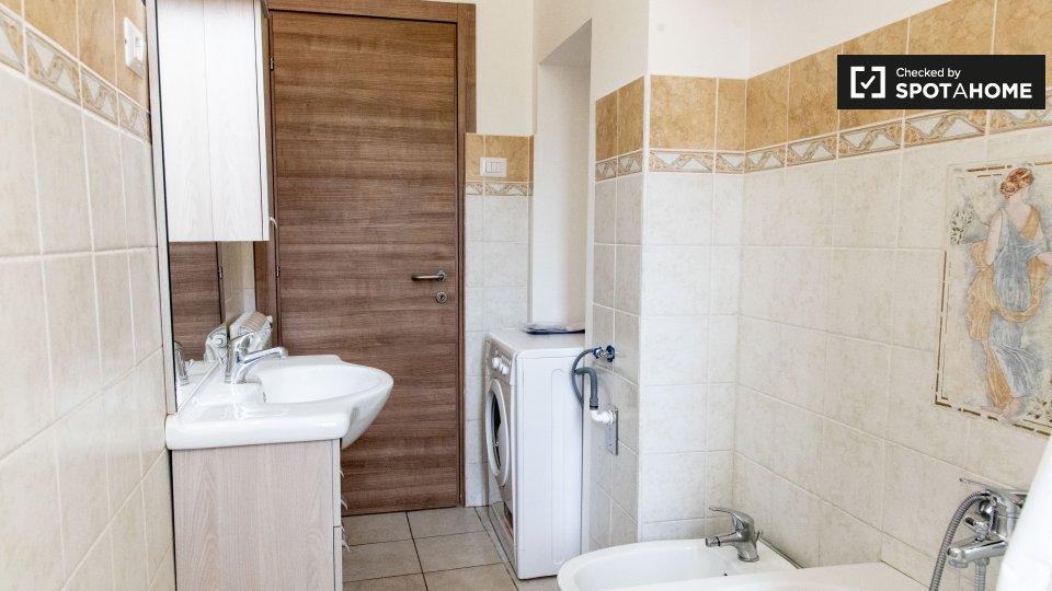Double room Rome, 5 beds — photo 13