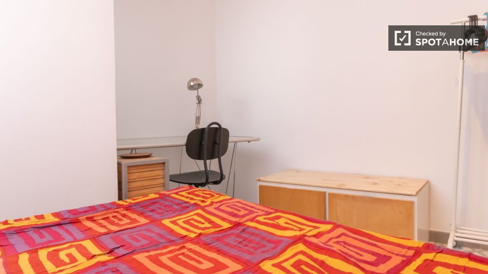 Double room Madrid, 5 beds — photo 6