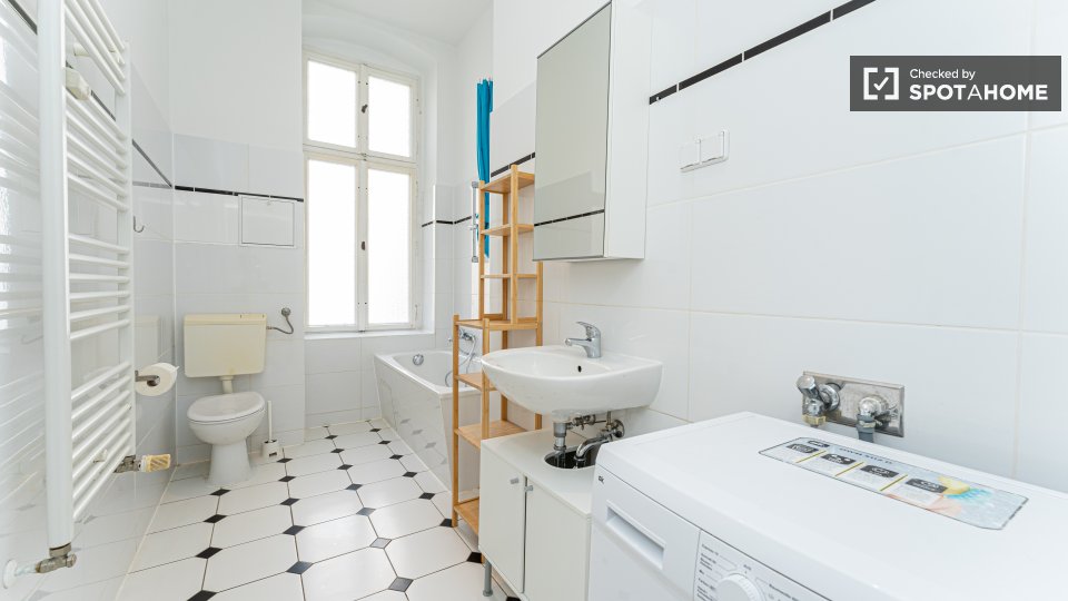 Double room Berlin, 2 beds — photo 13