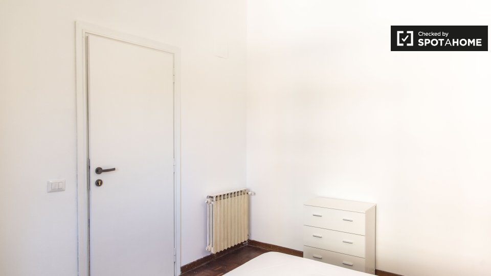 Double room Rome, 5 beds — photo 8