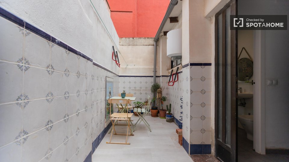 Apartment Valencia, 1 bed, 100m² — photo 12