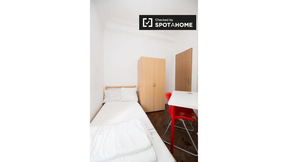 Double room Lisbon, 7 beds, 100m² — photo 3