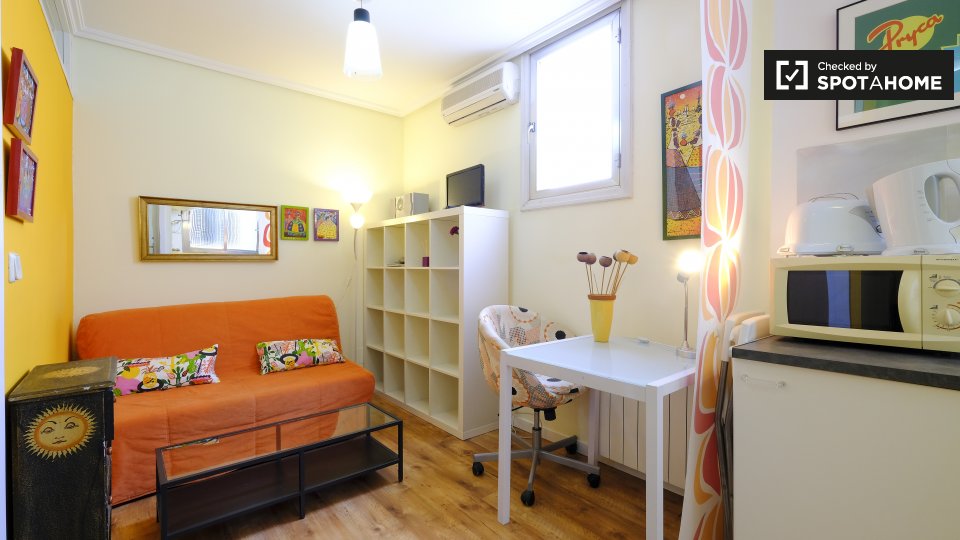Apartment Madrid, 1 bed, 35m² — photo 1