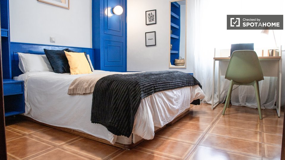 Double room Madrid, 5 beds — photo 9