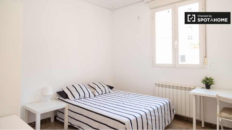 Double room Madrid, 8 beds — photo 1