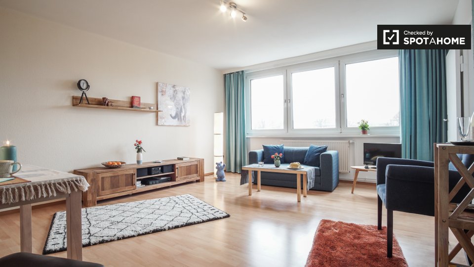 Apartment Berlin, 2 beds, 46m² — photo 1